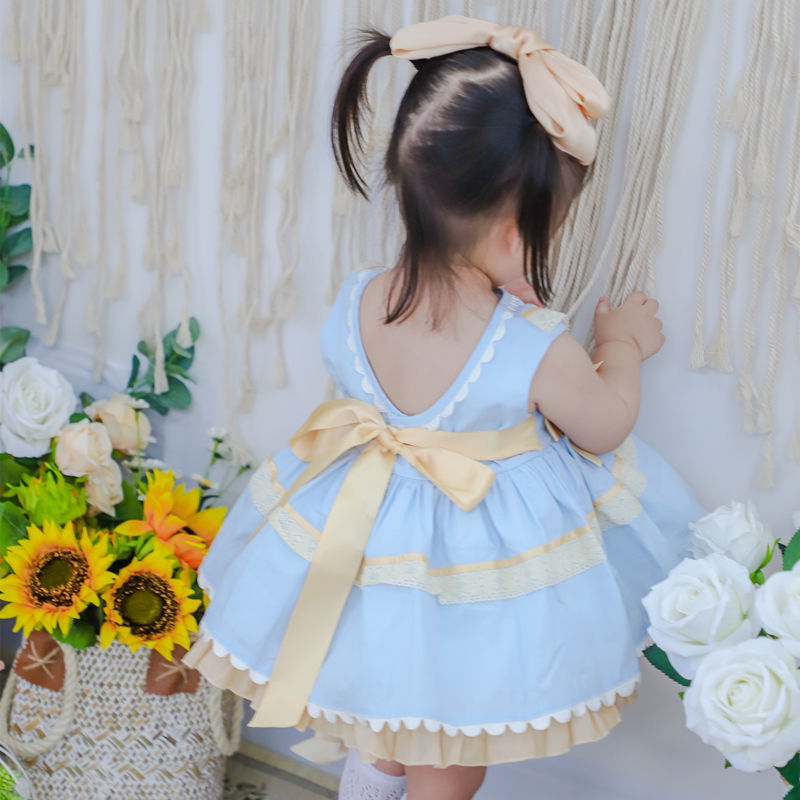 Two-piece Children's Dress With Puffy Palace Style Dress