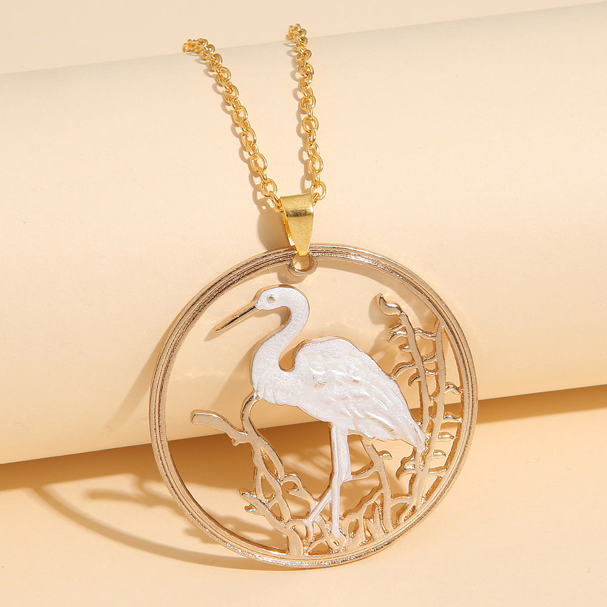 Stylish Round Red-crowned Crane Necklace