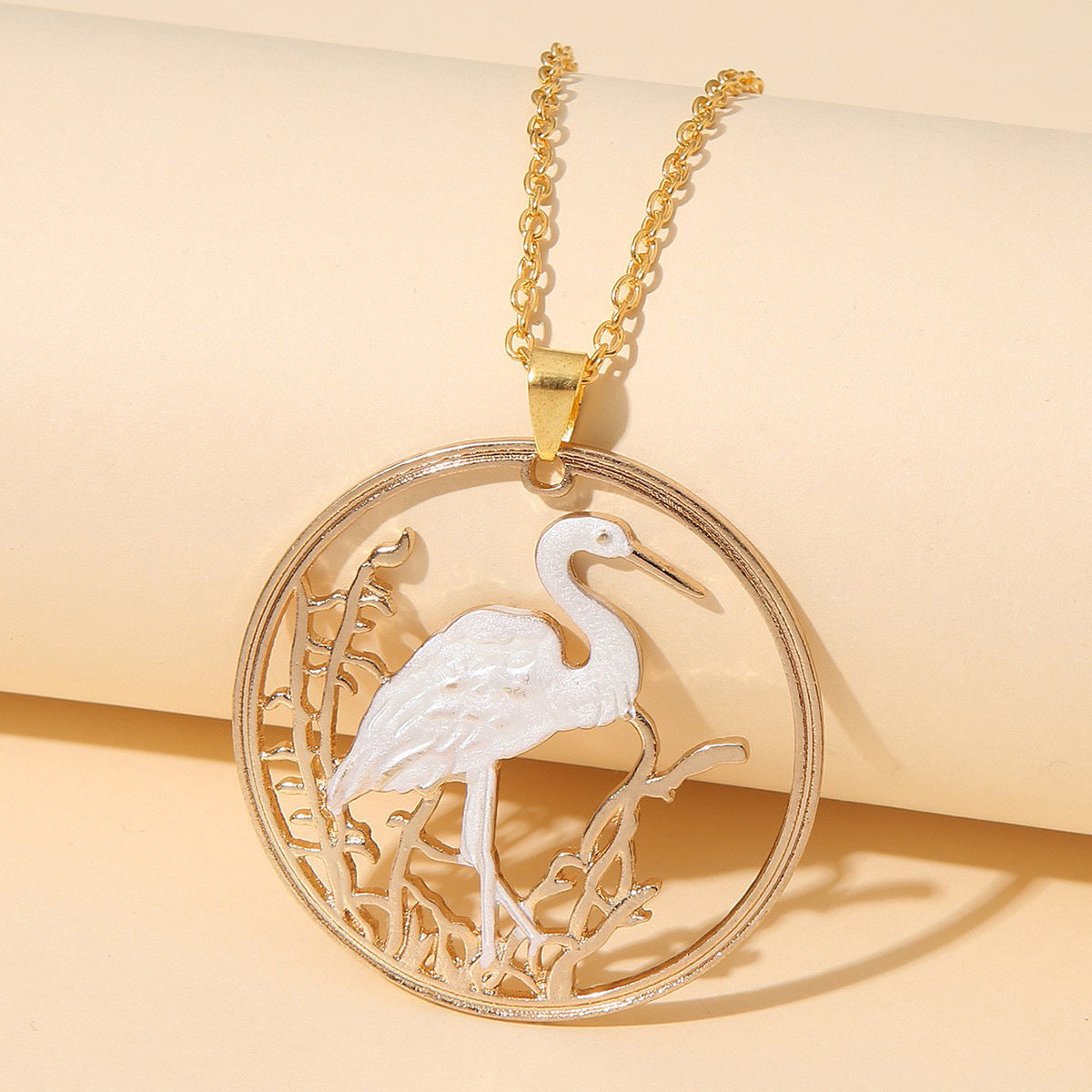 Stylish Round Red-crowned Crane Necklace