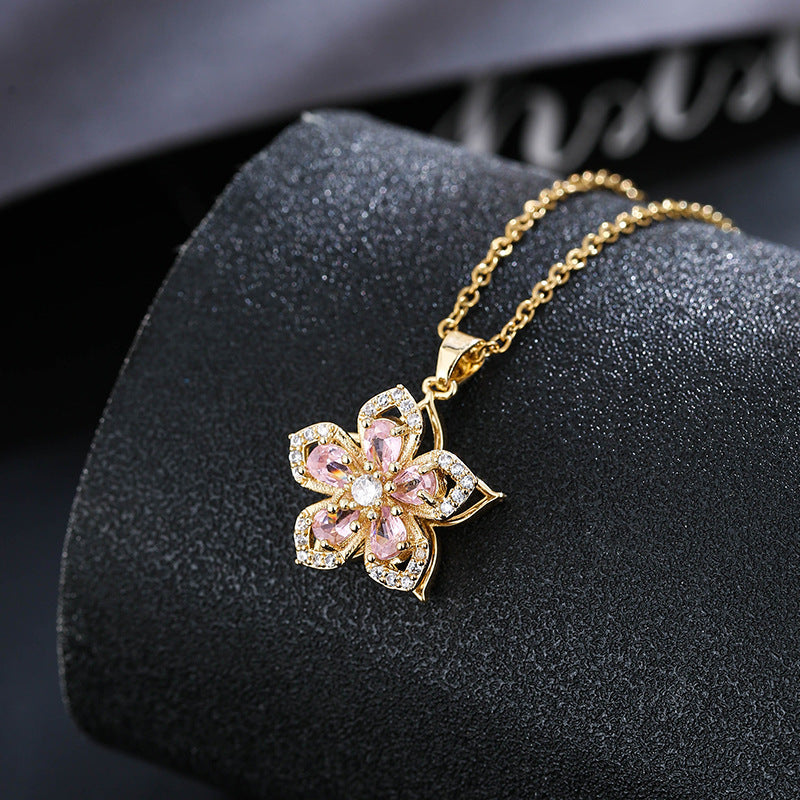 Temperament Flower-shaped Rotating Necklace
