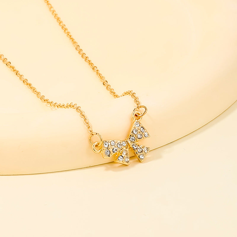 Sweet Light Luxury Metal Diamond Bow Necklace For Women